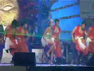 Watch Bollywood Celebrities New Year Performance - Lisa Haydon Video