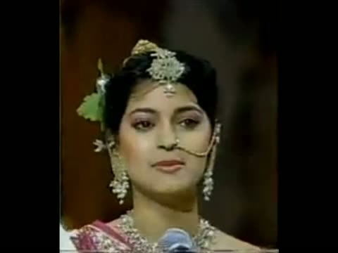 Watch Juhi Chawla at Miss Universe 1984 Video