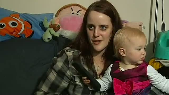 Watch One-year-old autograph hunter papped with over 100 celebs! Video