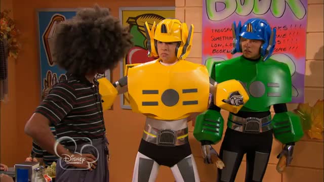 Watch So Random - Cafeteria Fight Clip ft. Cole and Dylan Sprouse Official [HD] Video