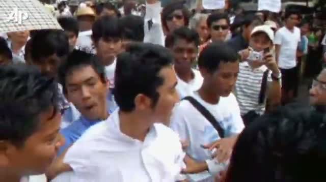 Watch Myanmar Frees Hundreds of Political Prisoners Video