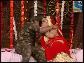 Watch Kahani Comedy Circus Ki - 15th January 2012 Part 3 - Perfoming Bharti and Siddharth Video
