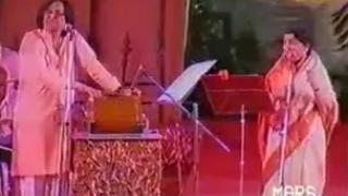Watch Vande Mataram - Lata Mangeshkar Live in Meri Awaz Hi Pehchan Hai Concert (Independence Day Special) Video