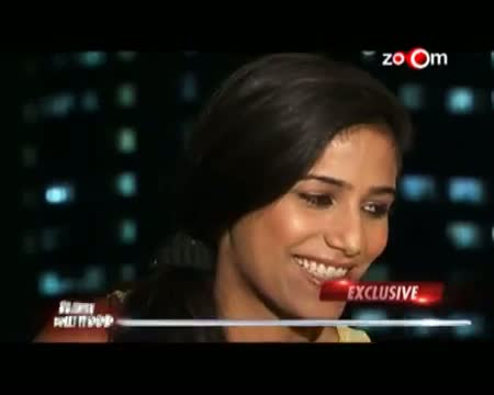 Watch Poonam Pandey has reportedly signed Shahrukh Khans production Video