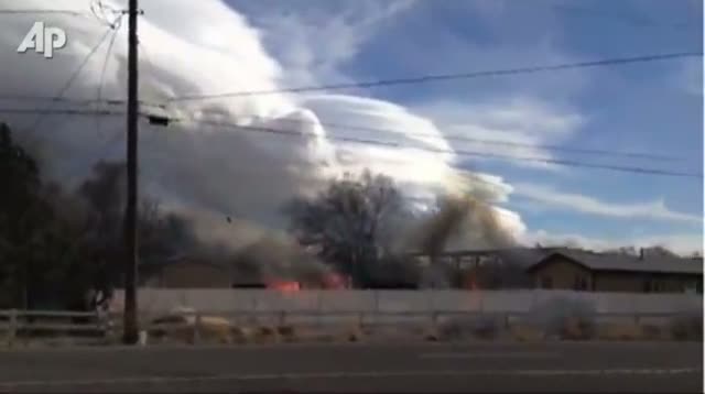 Watch 4,000 Evacuated As Fire Nears Reno Video