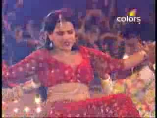 Watch Colors Screen Awards - Vidya,s Oo laa laa performance Video