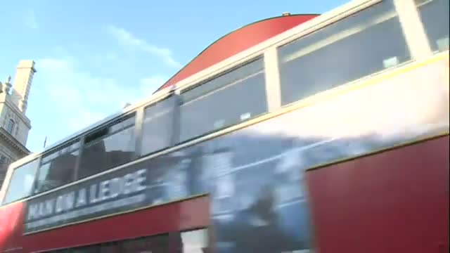 Watch Madonna Fail - Give Me All Your Luvin video premiere in Londons Piccadilly Circus goes a bit wrong Video