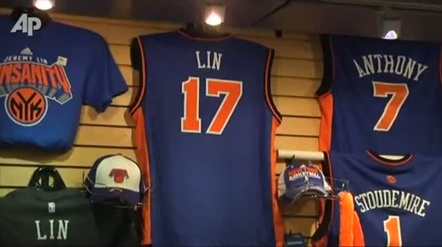 Watch Jeremy Lin a Slam-dunk for Knicks and Fans Video