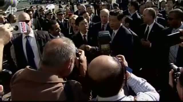 Watch China VP Tours Port of Los Angeles Video
