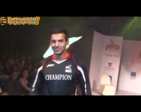 Watch John Abraham BITTEN by a crazy fan Video