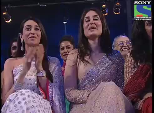 Watch Madhuri Dixit Performs on the Evergreen "Dhak Dhak Karne Laga" Video