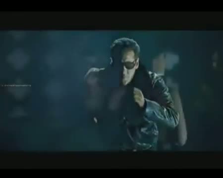 Watch Glamorous looks of Kareena in saree Video