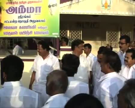 Watch Jayalalithaa celebrates a green birthday Video