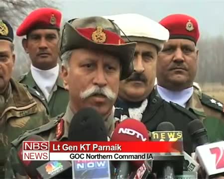 Watch Indian Army pays homage to killed troopers in Kashmir avalanches Video