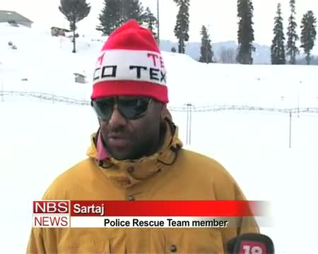 Watch Police train for avalanche fight in Kashmir Video