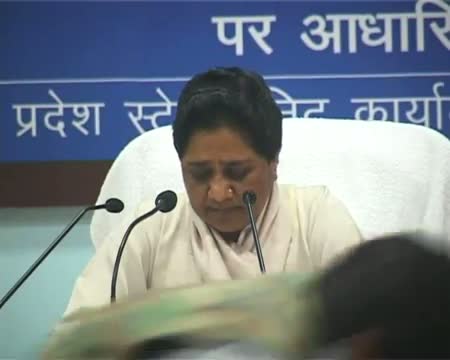 Watch Mayawati blames Cong, BJP for election debacle Video