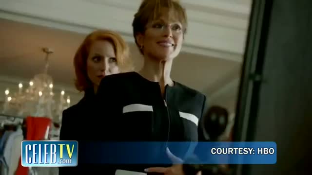 Watch Julianne Moore's Green Dress Fail Video