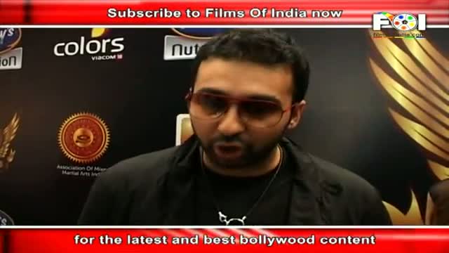 Watch Raj Kundra Promotes 'Super Fight League' Video