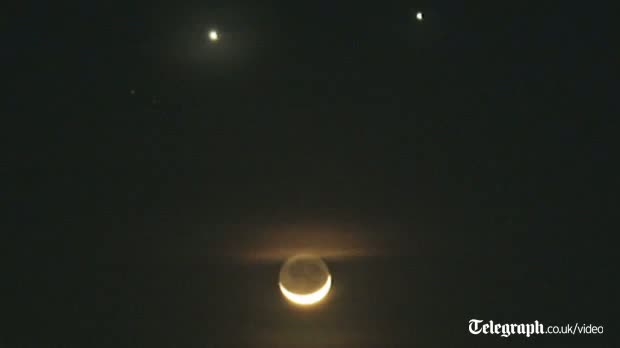 Watch Jupiter and Venus 'could be mistaken for UFOs' Video