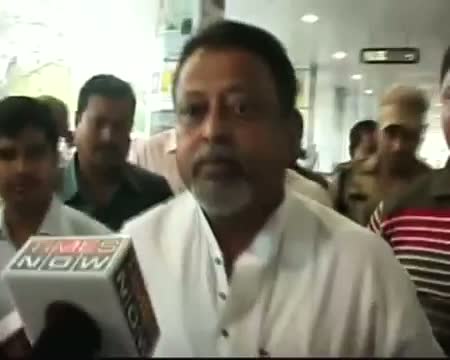 Watch Mukul Roy in Delhi amid Trivedi' resignation confusion Video