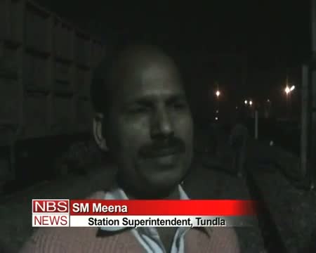 Watch Oil tanker catches fire in Tundla Railway Station Video