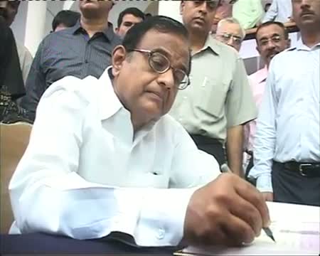 Watch I have presented budget of growth Pranab Mukherjee Video