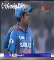 Watch Suresh Raina Unbelievable Catch of Younis Khan Against Pakistan in Asia Cup at Dhaka Video