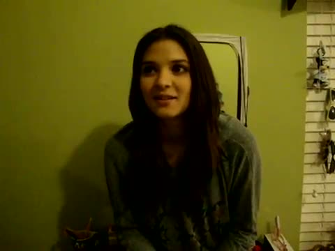 Watch Kendall Jenner and krystal look alike?? Video