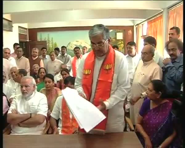 Watch Karnataka crisis purely internal party issue Jaitley Video