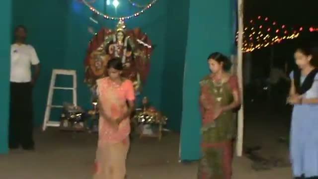 Watch Navratri Special Garba Surat 2012 Video