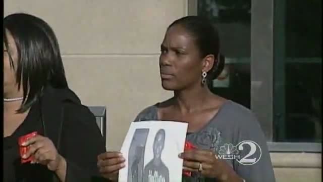 Watch Trayvon Martin Case : Students Rally, Demand Arrest Video