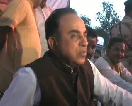 Watch Swamy calls Sonia Gandhi the real thief of India Video