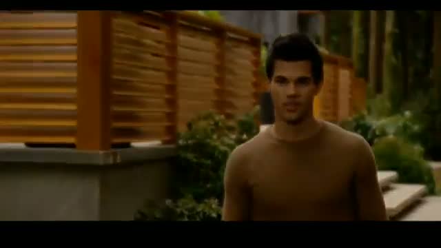 Watch New Twilight - Breaking Dawn Part 2 teaser trailer Video