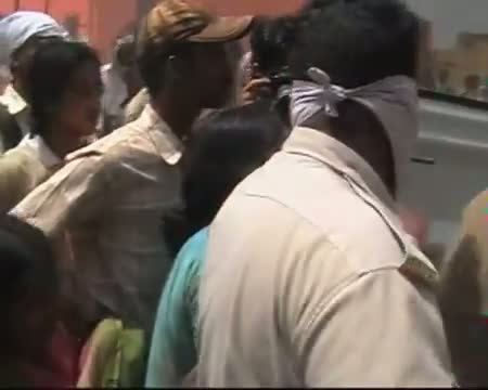 Watch Fire kills 4 children in Noida Video
