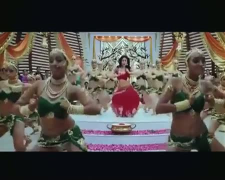 Watch Bebo turning into flop queen Video