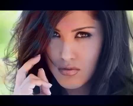 Watch Excited Sunny posts pic of first day shoot Video
