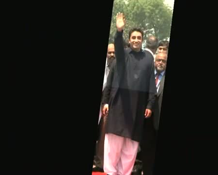 Watch Bilawal's charm woo many Video