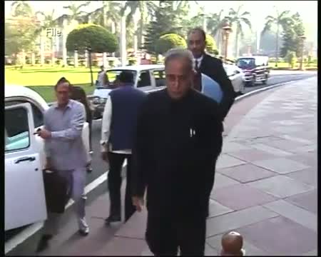 Watch Zardari meets PM at 7RCR Video