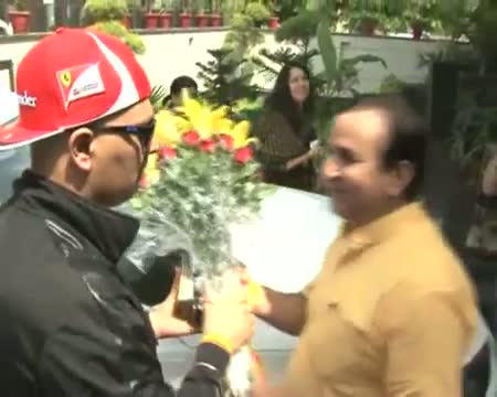 Watch Yuvraj back home to address media on Wednesday Video