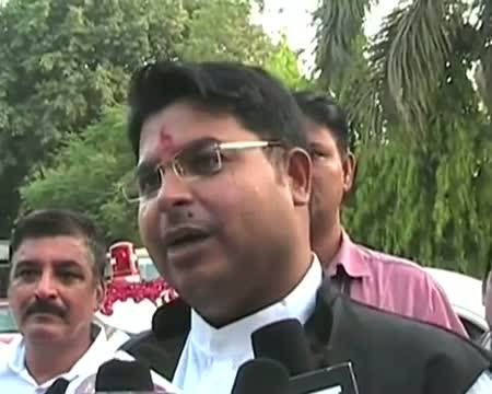 Watch Akhilesh to meet PM with development agenda Video