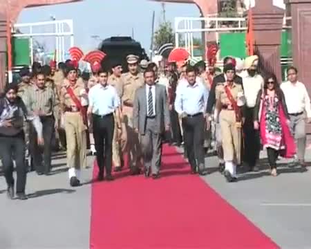 Watch Promote roadway transport Pak Commerce Secretary Video