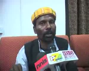 Watch Tribals stuck in Prakash Jha's Chakrvuyh Video