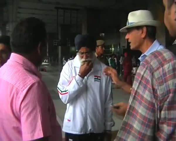 Watch Boxer Vijender and his team ready for Olympic Gold Video