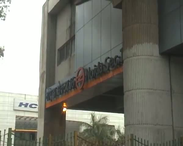 Watch Double suicide shocks Noida Video