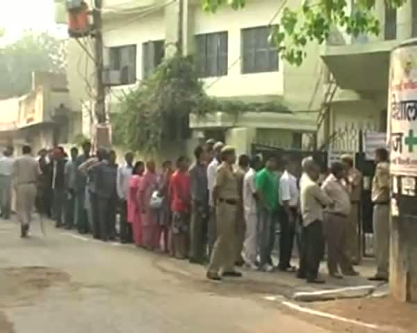 Watch Polling for MCD election begins Video