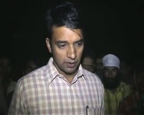 Watch Jalandhar building collapse 2 dead, several trapped Video