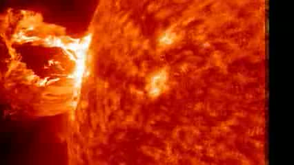 Watch Spectacular Solar Flare Erupts From the Sun (April 16, 2012) Video