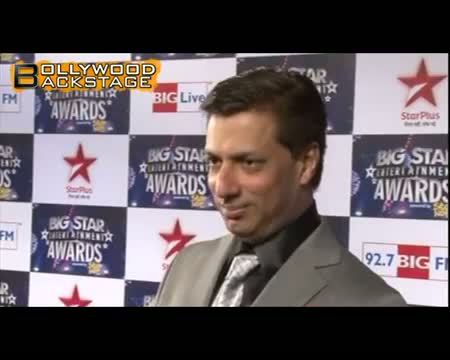 Watch Kareena Kapoor & Aishwarya Rai CLASH at Cannes 2012 Video