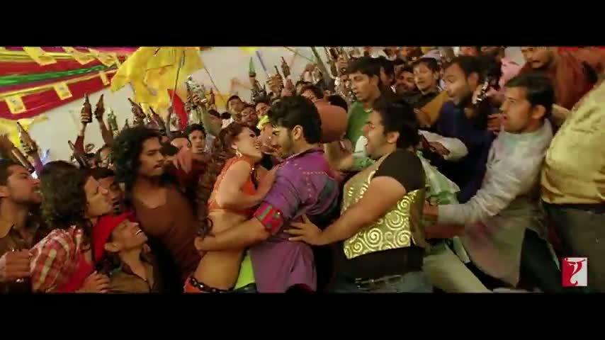 Watch Chokra Jawaan Song - Ishaqzaade movie 2012 Video
