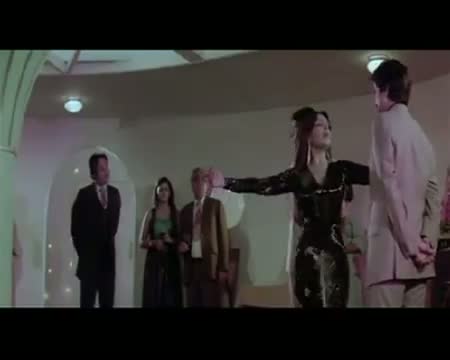 Watch From bouffant to lose end B town's hair saga Video